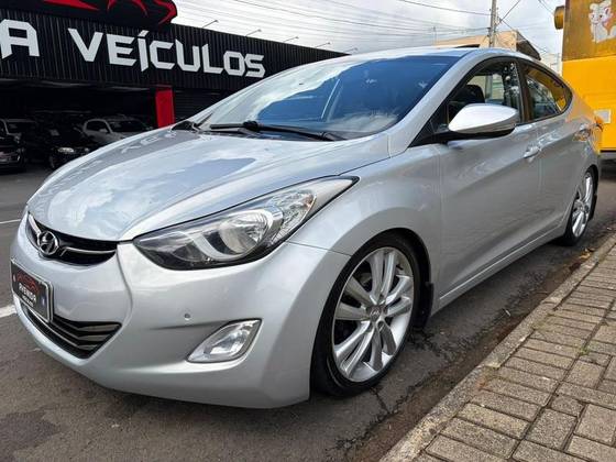 HYUNDAI ELANTRA 2.0 GLS 16V FLEX 4P AUTOMÁTICO HYUNDAI ELANTRA 2.0 GLS 16V FLEX 4P AUTOMÁTICO